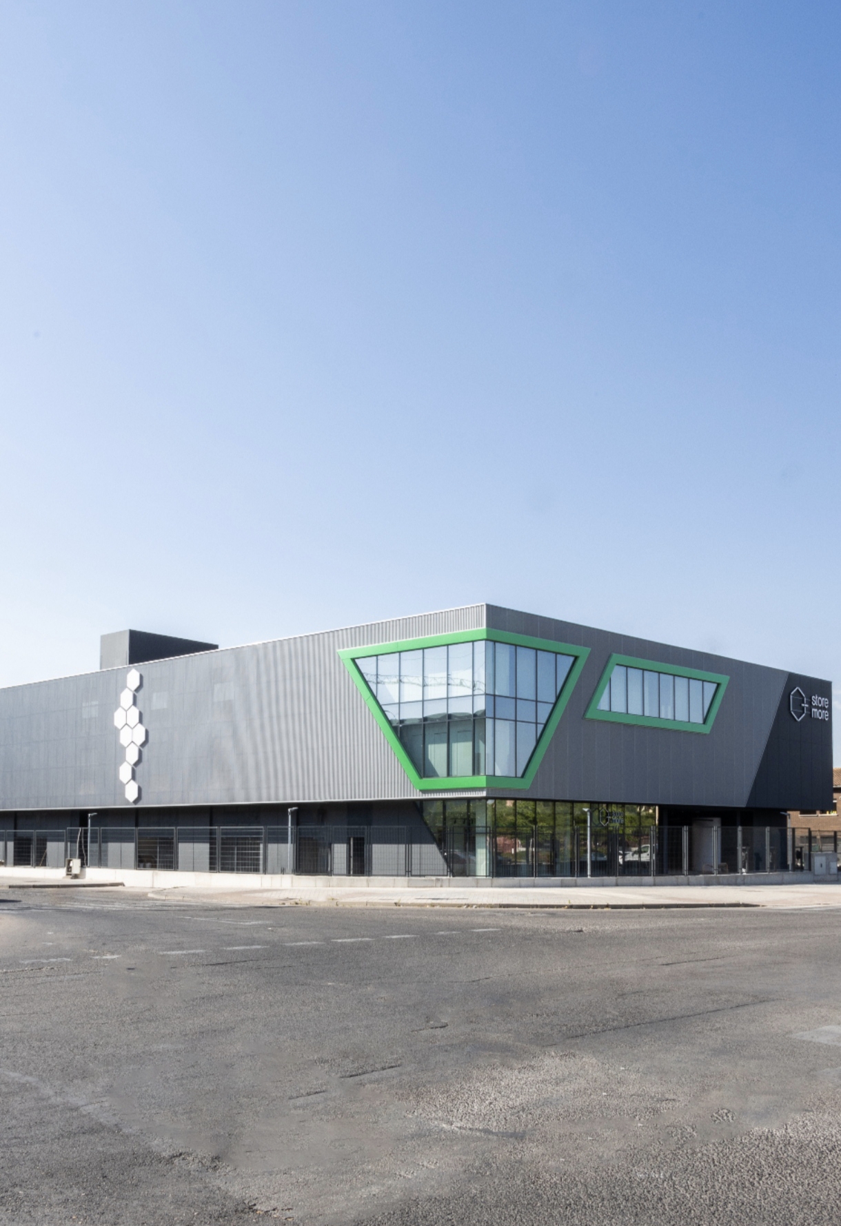 Storemore Móstoles obtiene la certificación BREEAM Excellent y se destaca en sostenibilidad